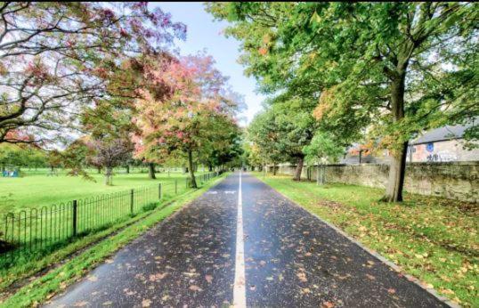 Home By The Meadows, Close To City Centre Edinburgh Eksteriør billede